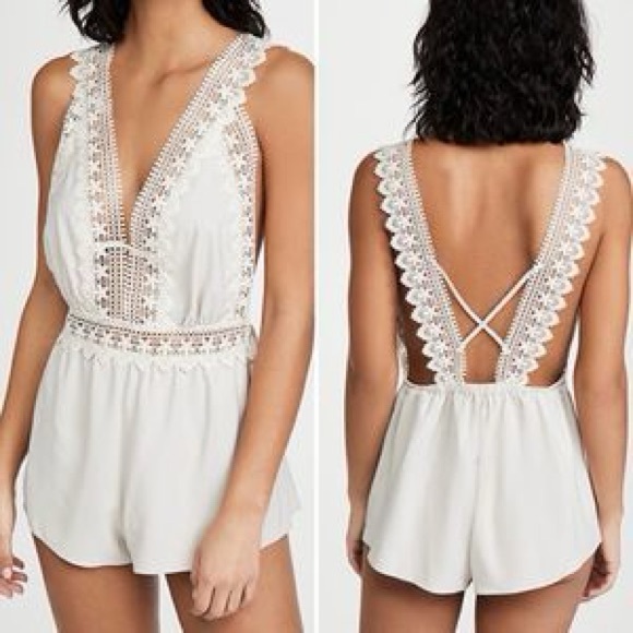 Flora Nikrooz Other - FLORA NIKROOZ Blythe Lace Romper, Size XS, EUC